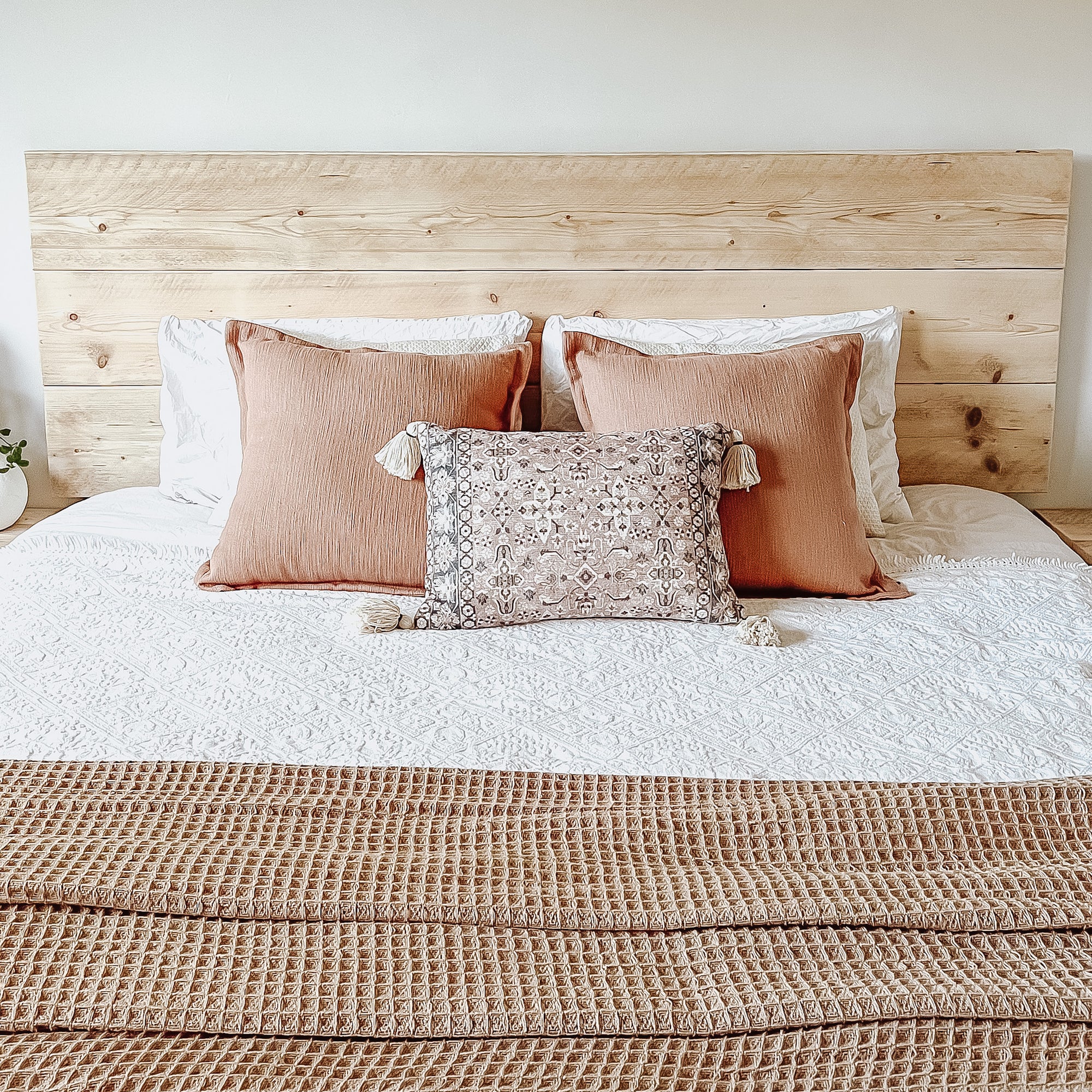 Rustic wooden headboard Natural wood Handmade reclaimed wood head board for bed vintage grey limed vintage - Coastal Range