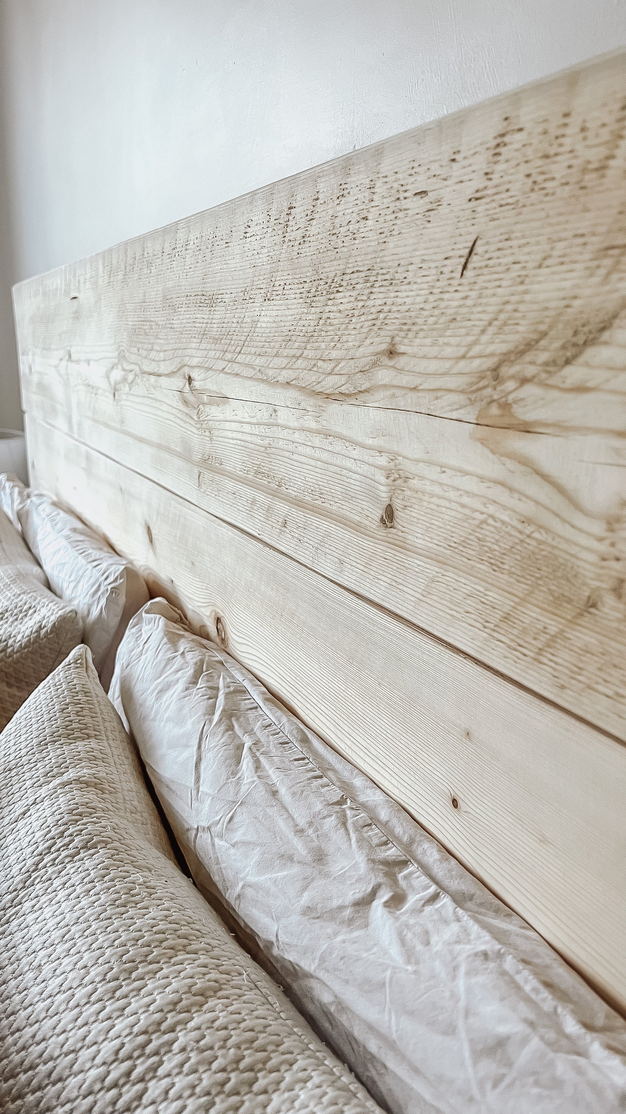 Rustic wooden headboard Natural wood Handmade reclaimed wood head board for bed vintage grey limed vintage - Coastal Range