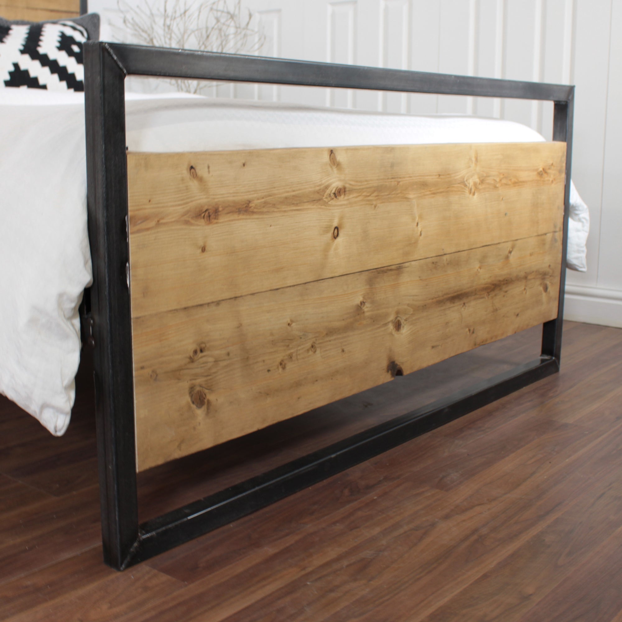 Industrial Bed Handmade Wooden Steel Double Single Frame King Reclaimed Wood Pine Solid Farmhouse Oak Country Metal.