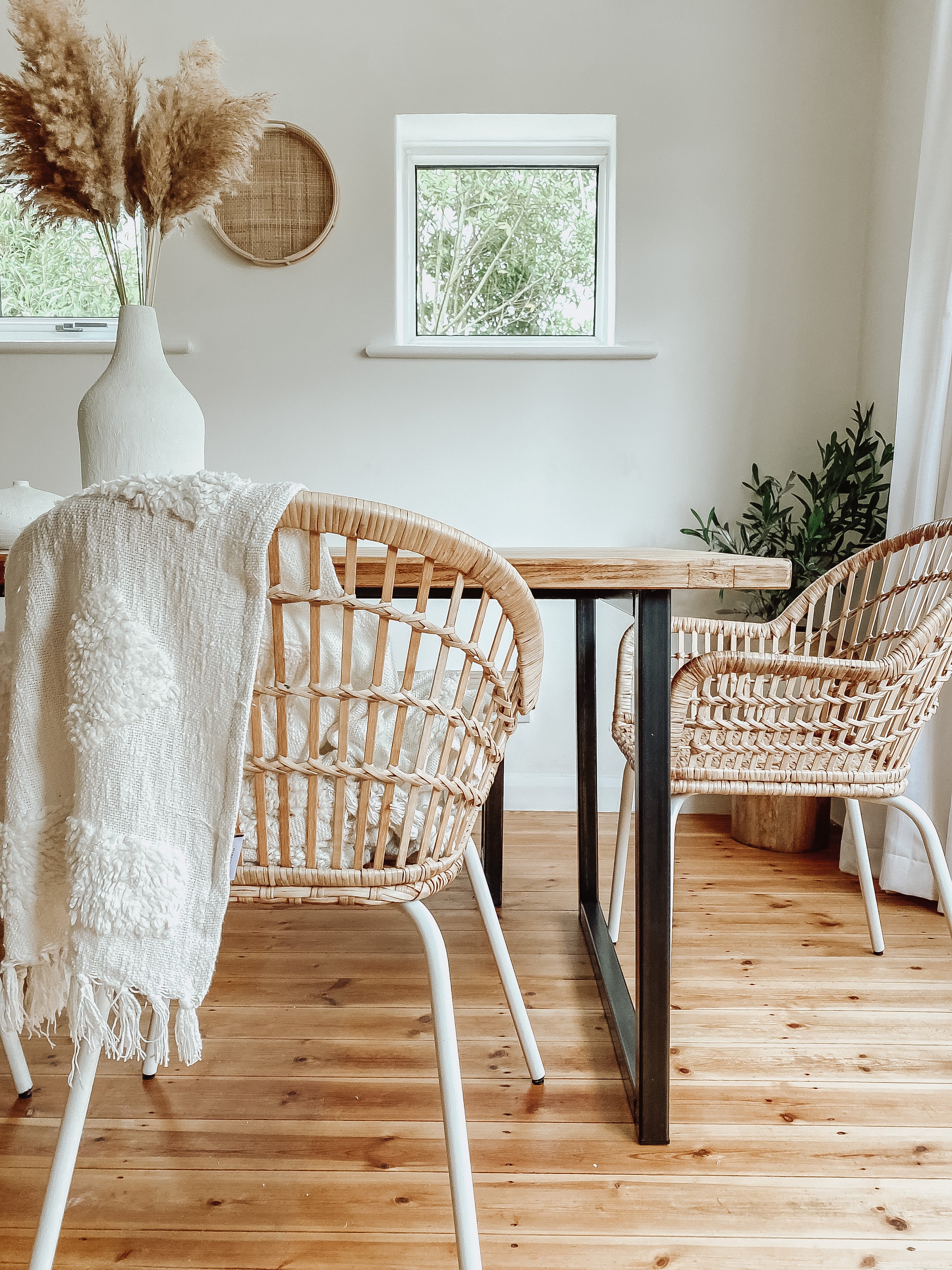 Eco-Friendly Elegance: Embracing Sustainability with Reclaimed Wood Furniture